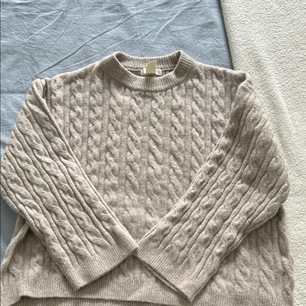 Cozy Cable Knit Sweater - Cream